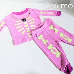 PJ that glow in the dark